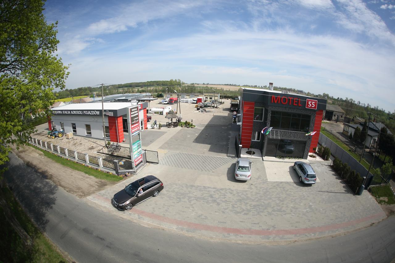 S5 Motel Zbrachlin